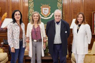 Reunión de la alcaldesa de Pamplona y el Presidente de la Asociación