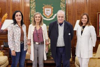 Reunión de la alcaldesa de Pamplona y el Presidente de la Asociación