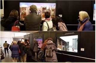 Visitantes en la exposición